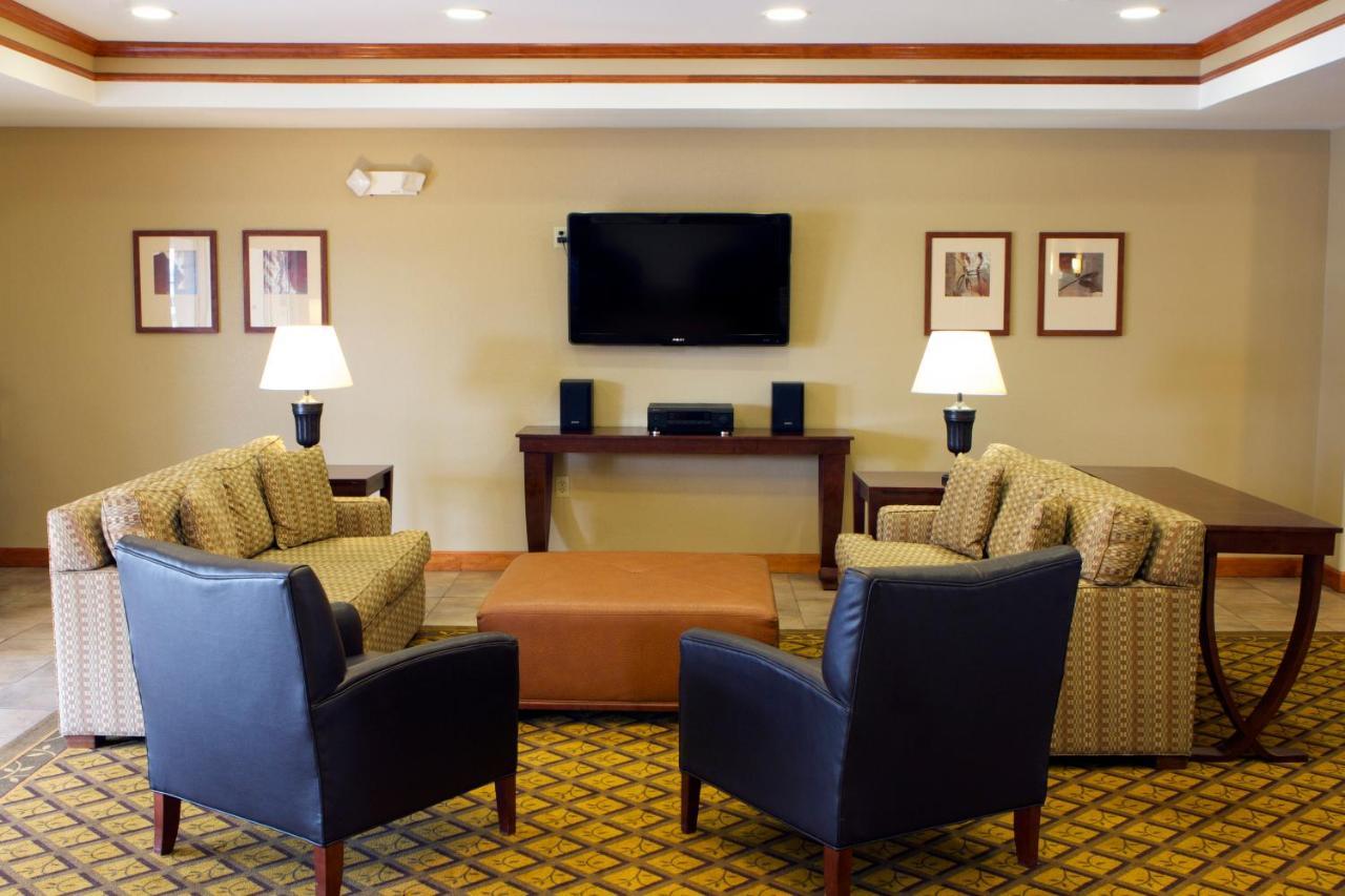 Candlewood Suites Champaign-Urbana University Area By Ihg Bagian luar foto