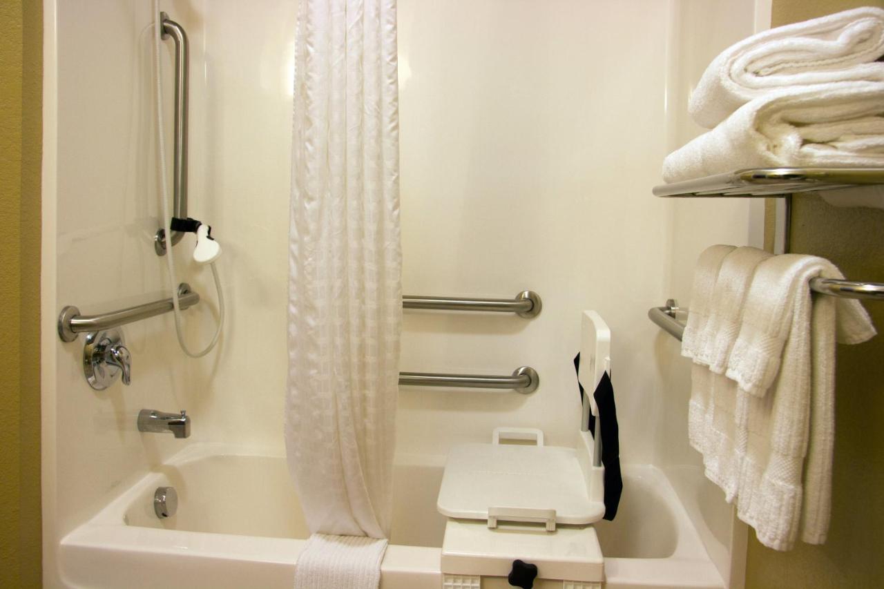 Candlewood Suites Champaign-Urbana University Area By Ihg Bagian luar foto