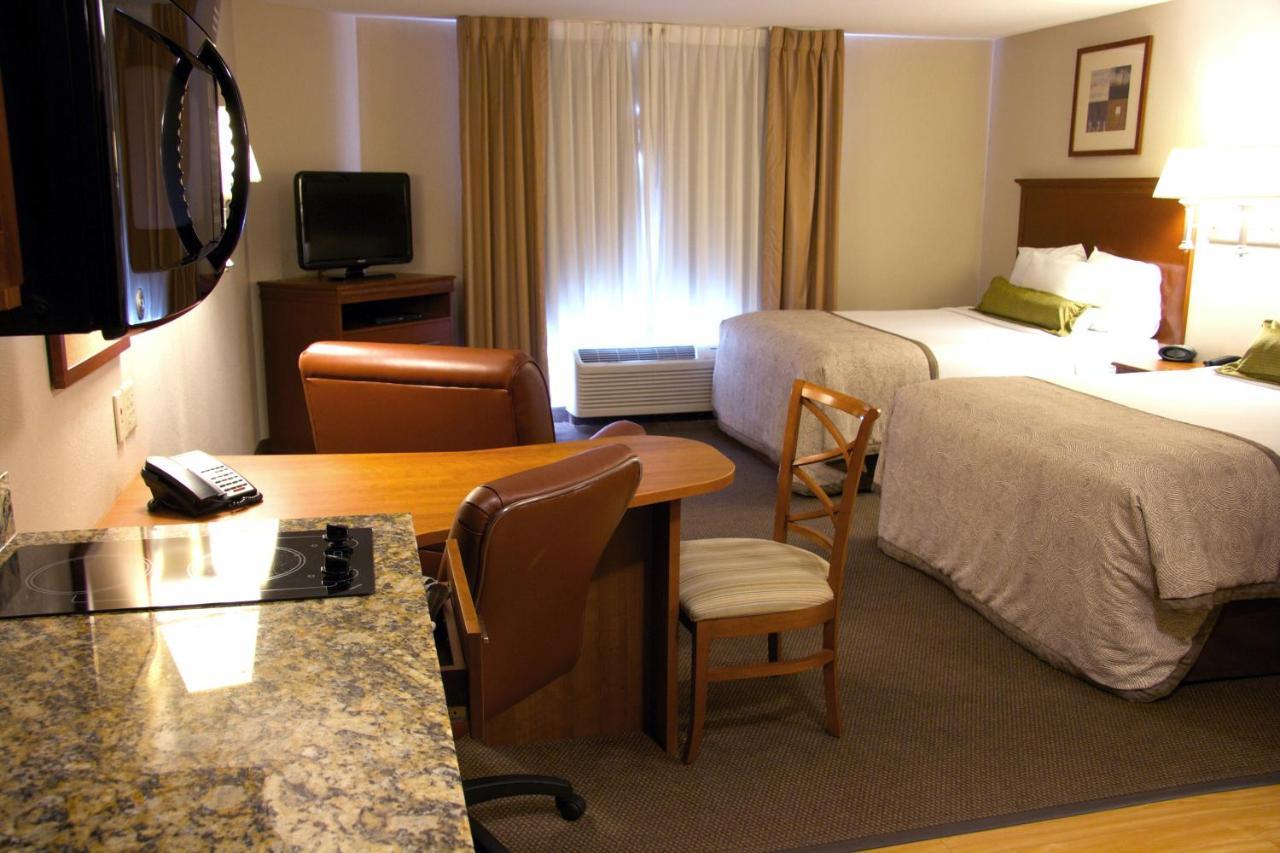 Candlewood Suites Champaign-Urbana University Area By Ihg Bagian luar foto