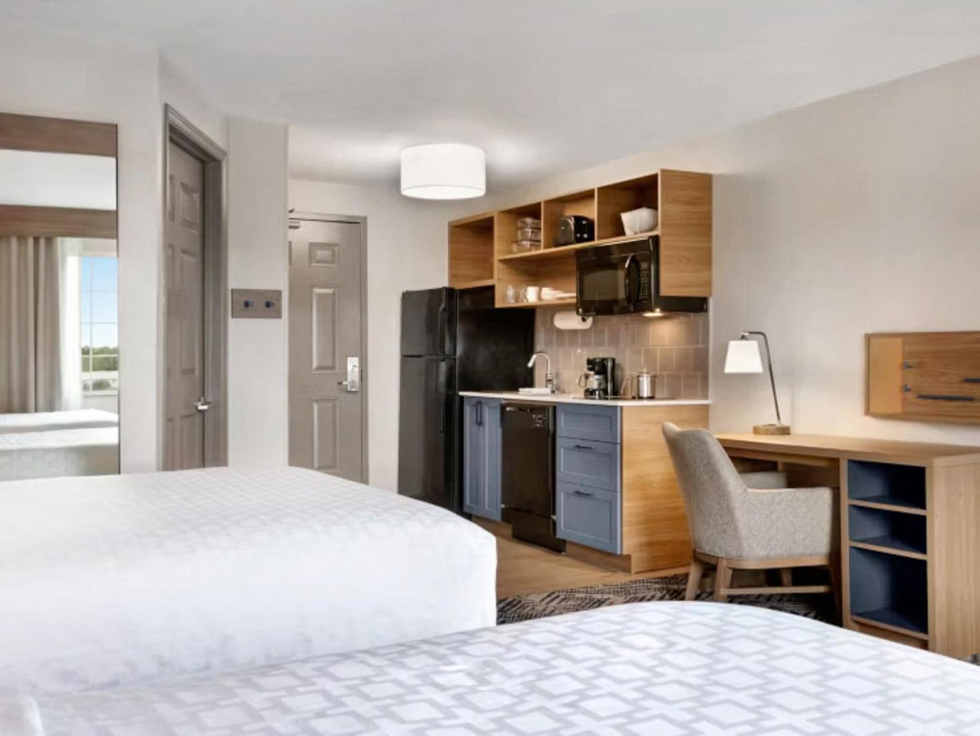 Candlewood Suites Champaign-Urbana University Area By Ihg Bagian luar foto