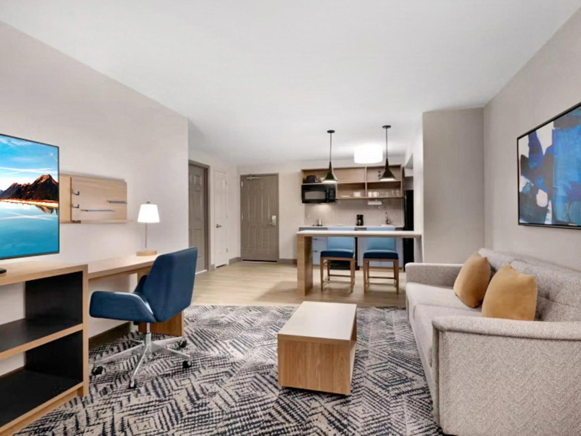 Candlewood Suites Champaign-Urbana University Area By Ihg Bagian luar foto