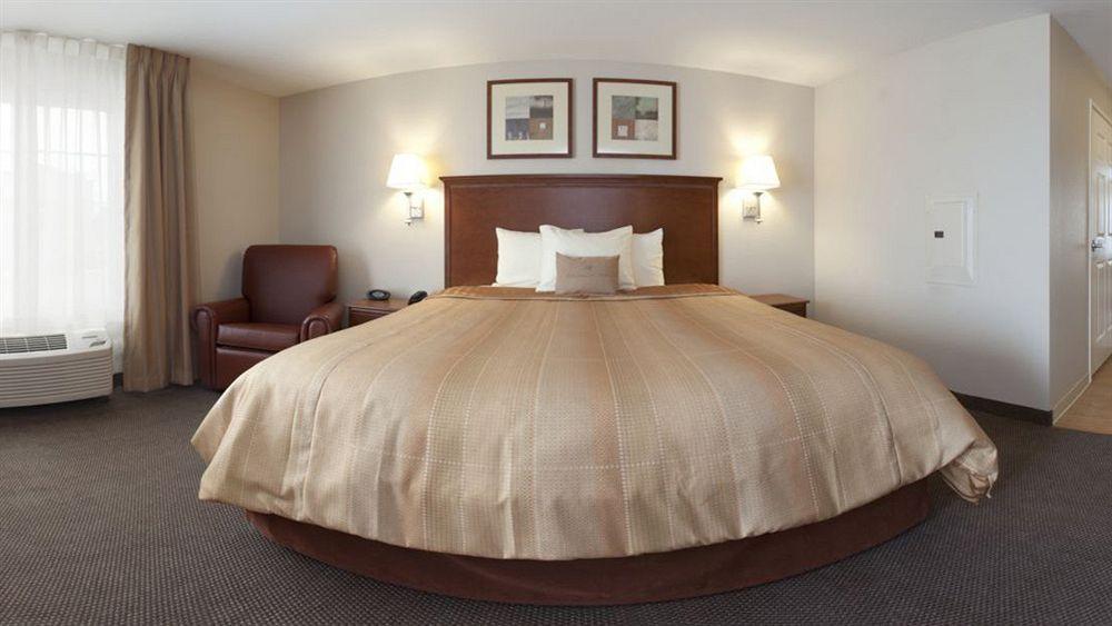 Candlewood Suites Champaign-Urbana University Area By Ihg Bagian luar foto